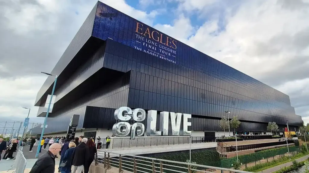 Lincolnshire Co-op half-year sales fall