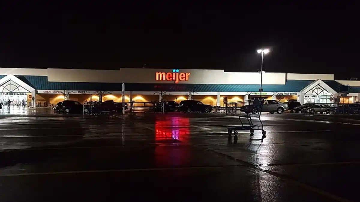 Meijer Opens New Grocery Store in Michigan