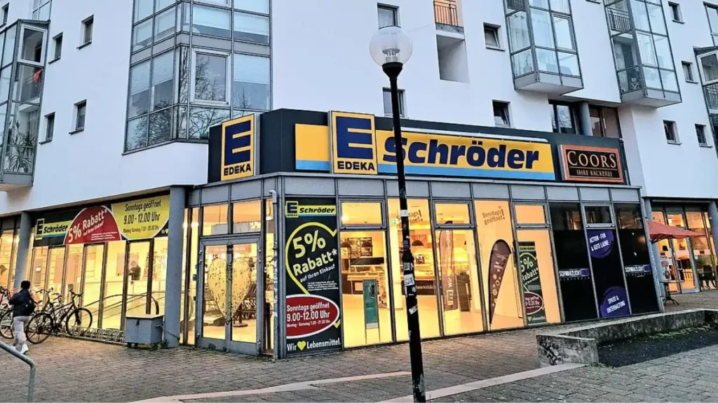 EDEKA Jens Opens New Supermarket in Lübeck