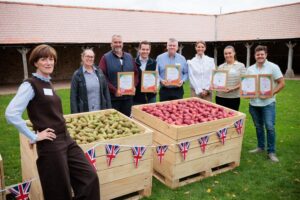 British apple and pear growers and retailer award winners in Kent