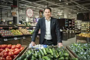 Eric Lundberg, CEO of ICA Sverige, in an ICA supermarket