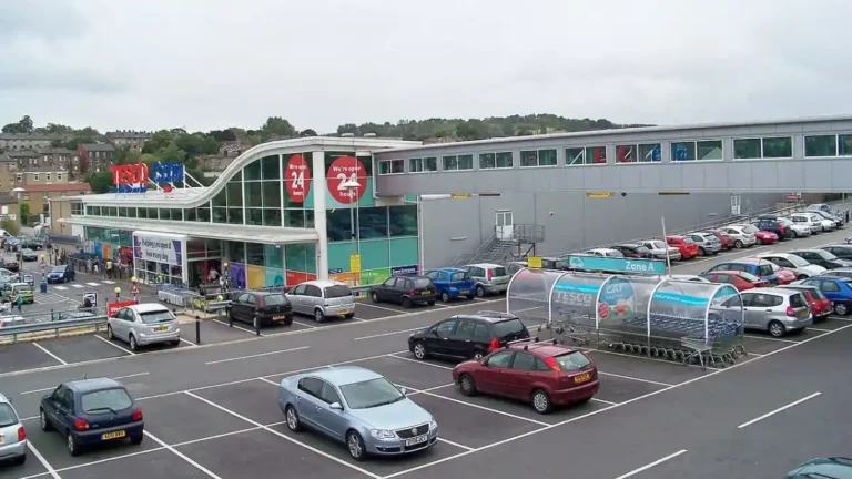 Tesco store and pedestrian footbridge in Batley