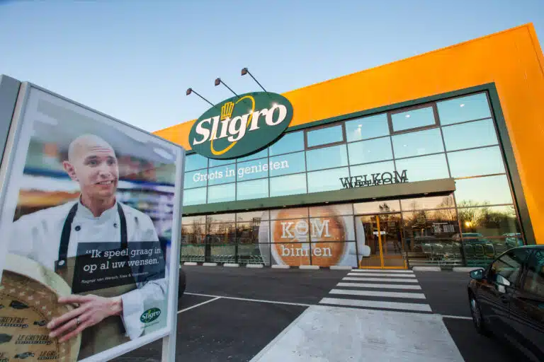Exterior of a Sligro wholesale store with Sligro signage